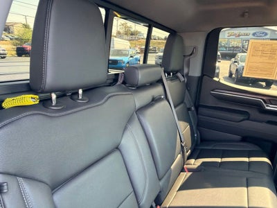 2023 GMC Sierra 1500 4WD Crew Cab Short Box SLT