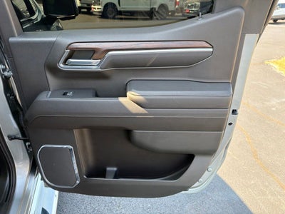 2023 GMC Sierra 1500 4WD Crew Cab Short Box SLT