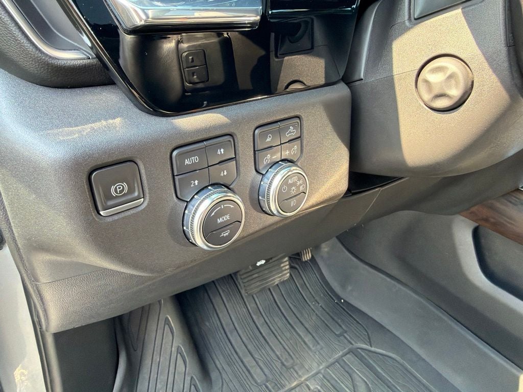 2023 GMC Sierra 1500 4WD Crew Cab Short Box SLT