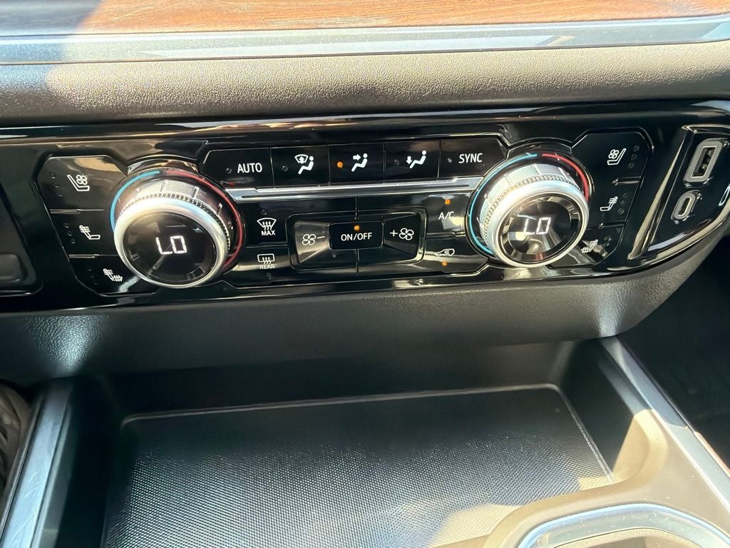 2023 GMC Sierra 1500 4WD Crew Cab Short Box SLT