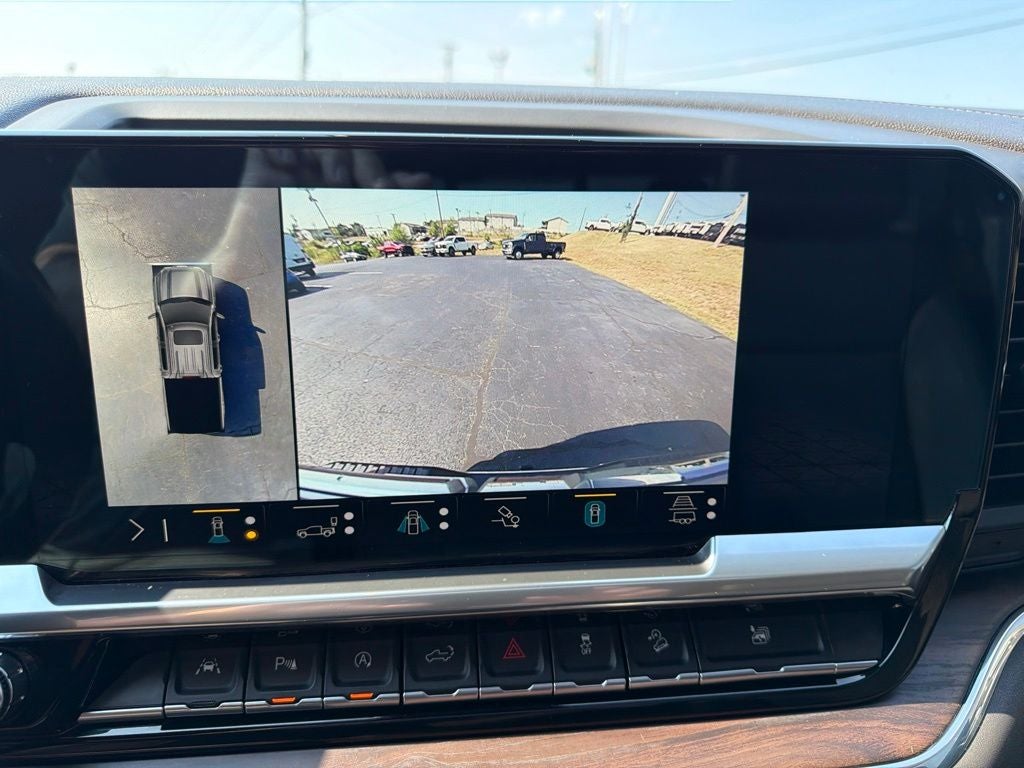 2023 GMC Sierra 1500 4WD Crew Cab Short Box SLT