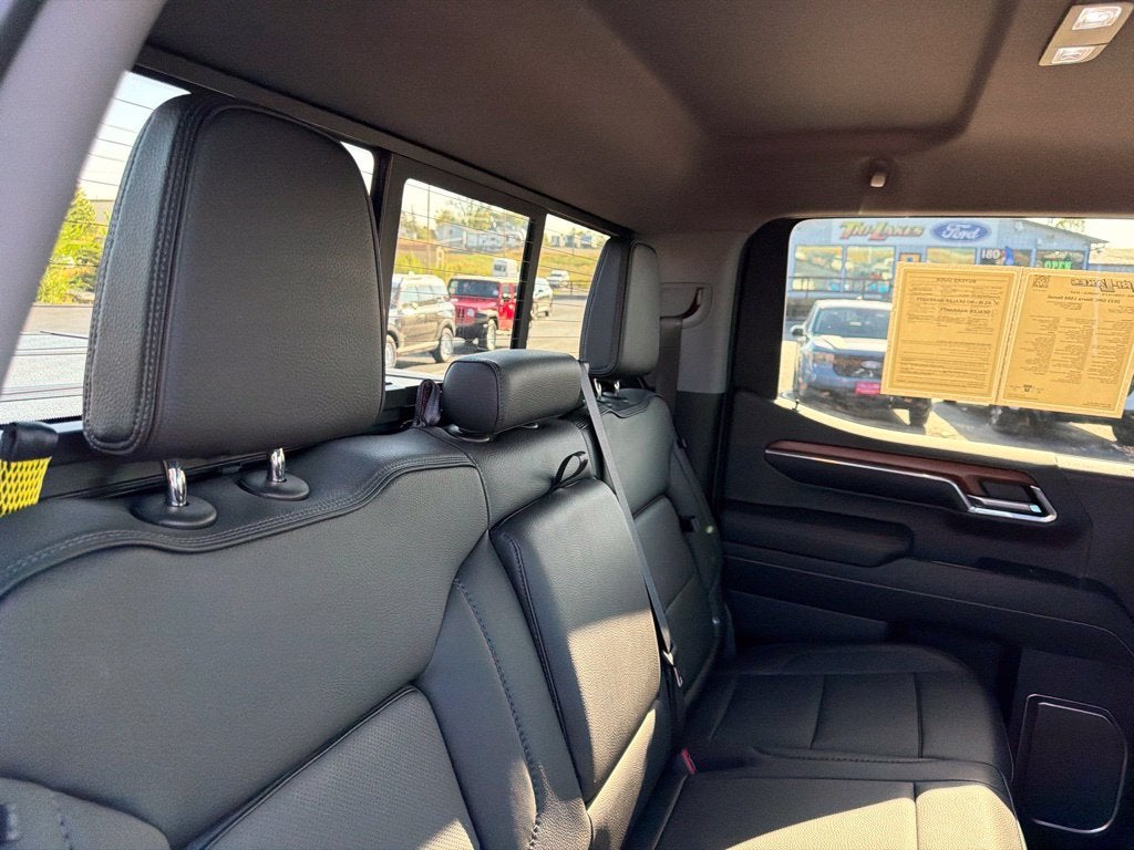 2023 GMC Sierra 1500 4WD Crew Cab Short Box Denali