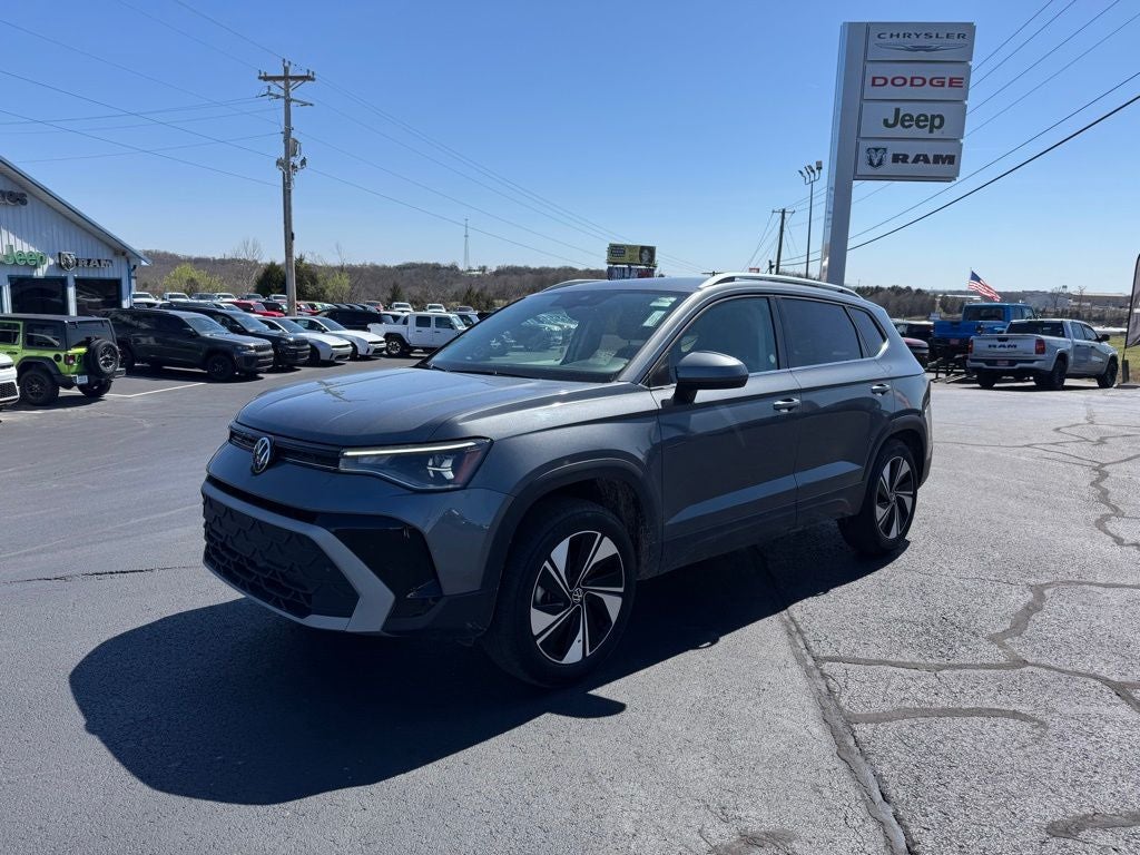 2025 Volkswagen Taos 1.5T SE