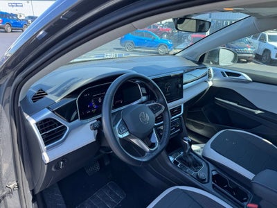 2025 Volkswagen Taos 1.5T SE