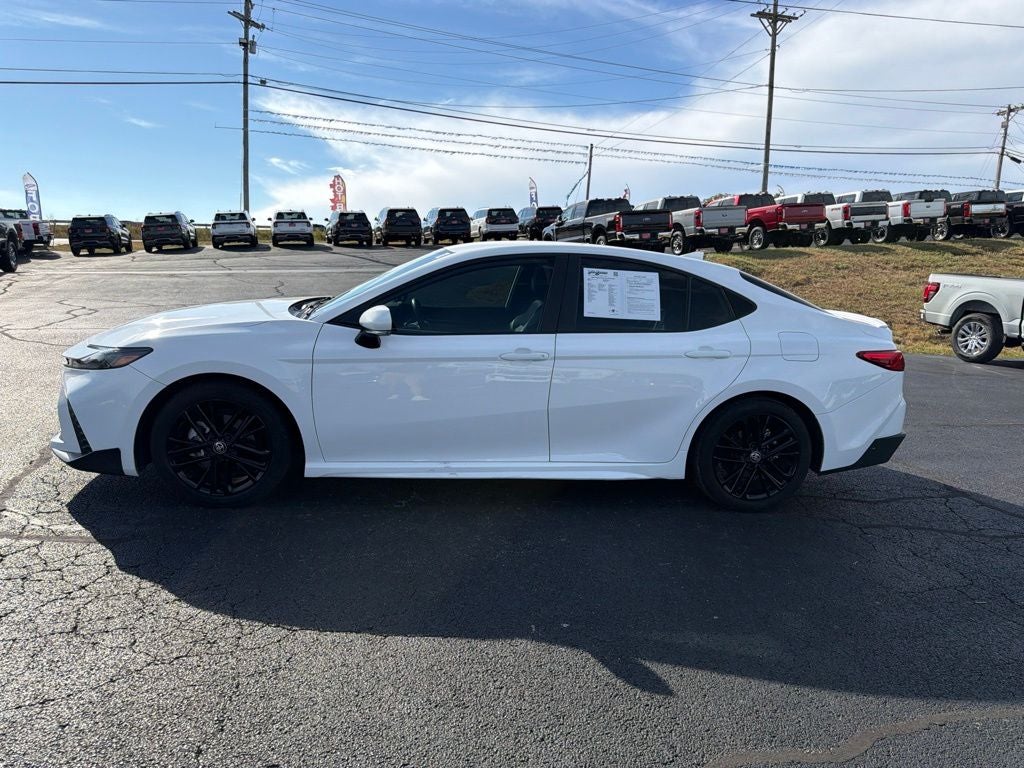 2025 Toyota Camry SE