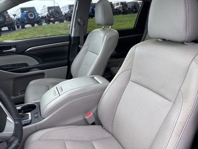 2019 Toyota Highlander Hybrid Limited Platinum