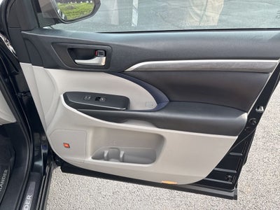 2019 Toyota Highlander Hybrid Limited Platinum