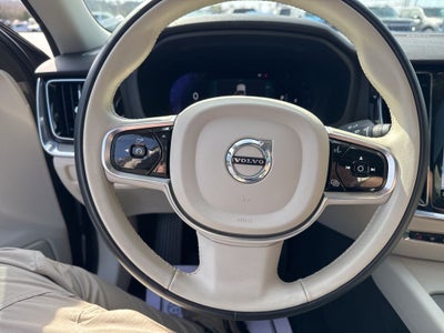 2023 Volvo S60 B5 Plus Dark Theme