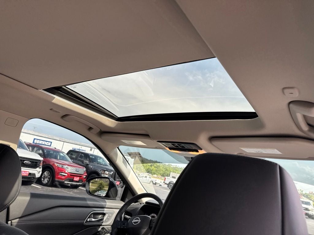 2025 Nissan Rogue Platinum