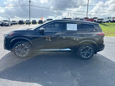 2025 Nissan Rogue Platinum