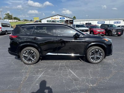 2025 Nissan Rogue Platinum
