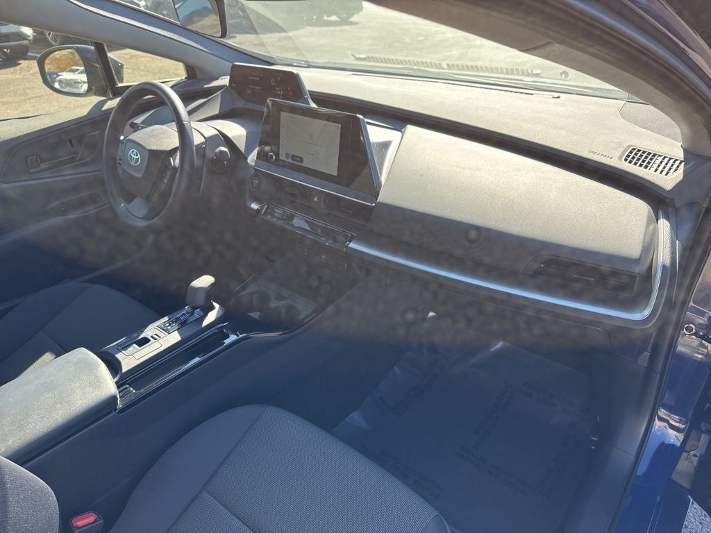 2025 Toyota Prius LE