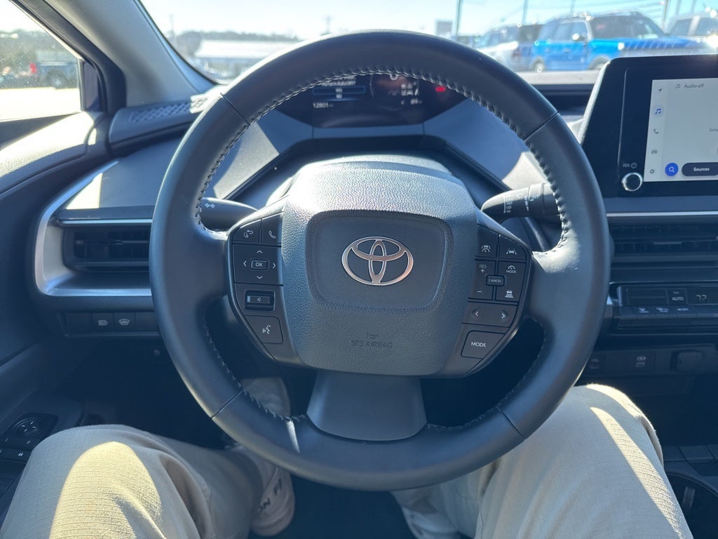 2025 Toyota Prius LE