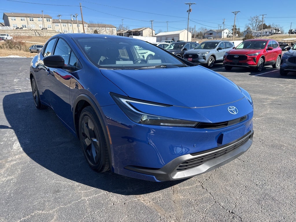 2025 Toyota Prius LE