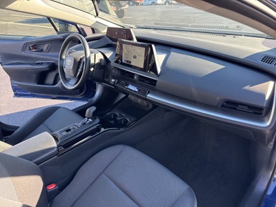 2025 Toyota Prius LE