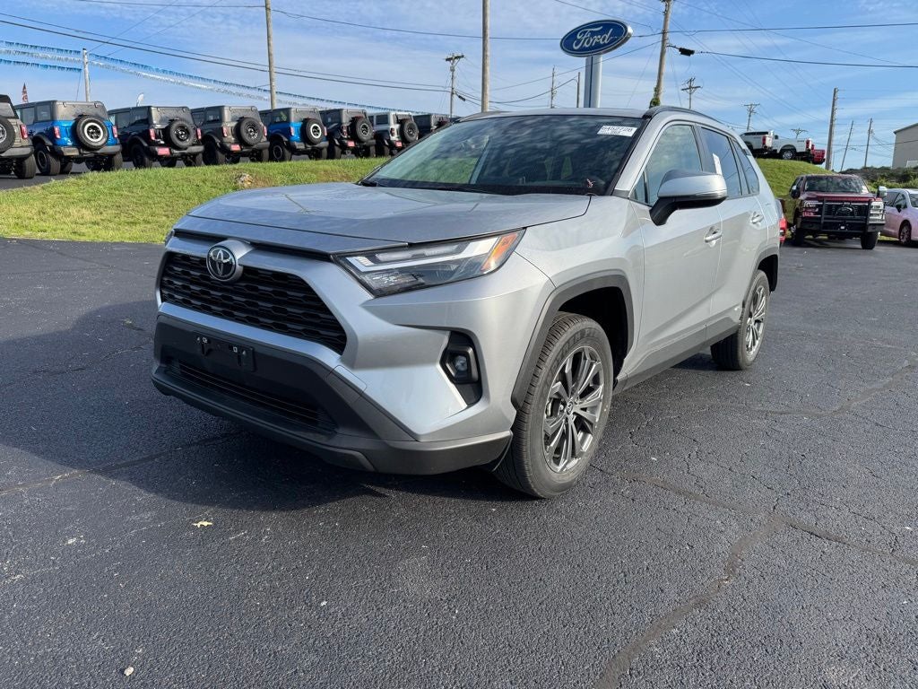 2025 Toyota RAV4's photo