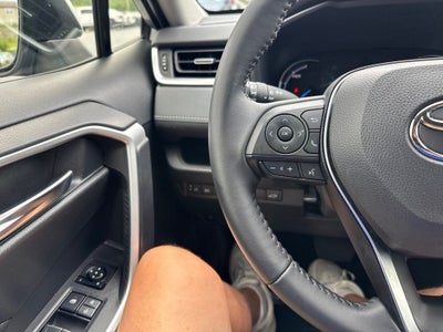 2025 Toyota RAV4 Hybrid XLE Premium