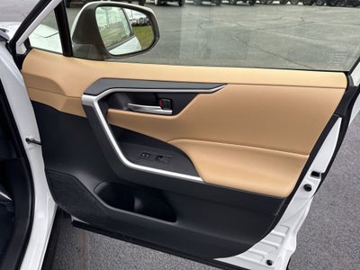 2025 Toyota RAV4 Hybrid XLE Premium