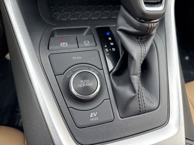2025 Toyota RAV4 Hybrid XLE Premium