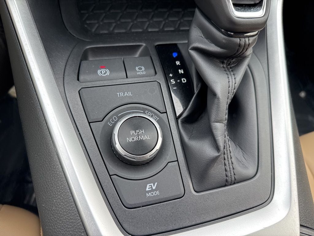 2025 Toyota RAV4 Hybrid XLE Premium