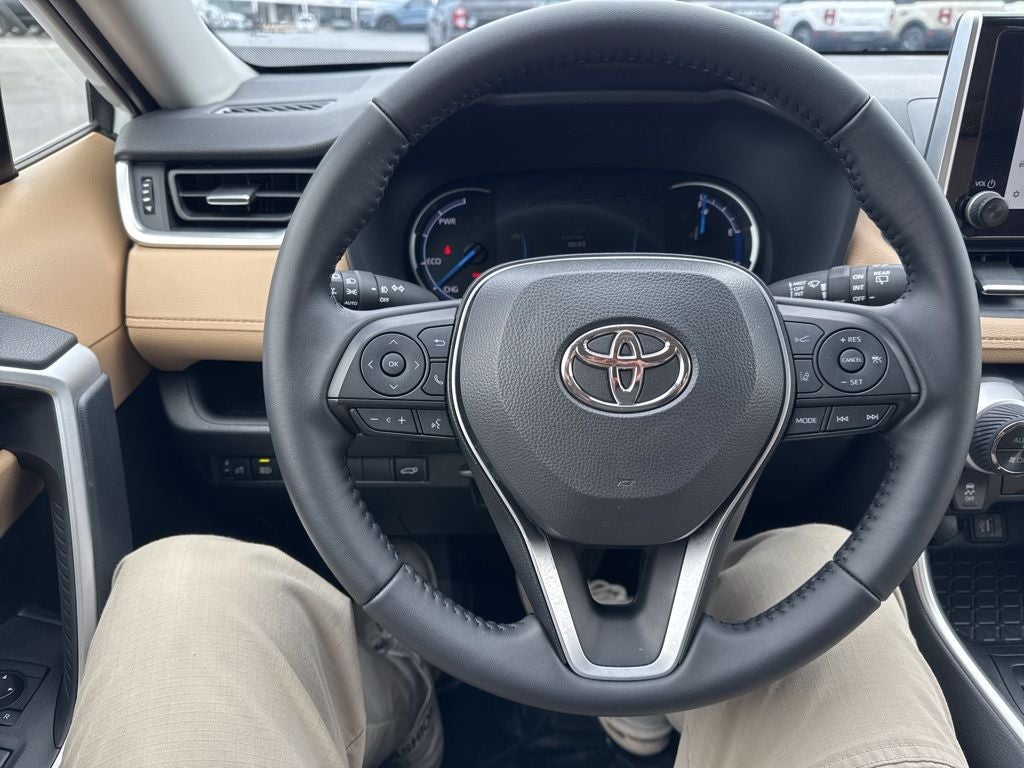 2025 Toyota RAV4 Hybrid XLE Premium