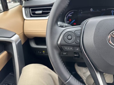 2025 Toyota RAV4 Hybrid XLE Premium