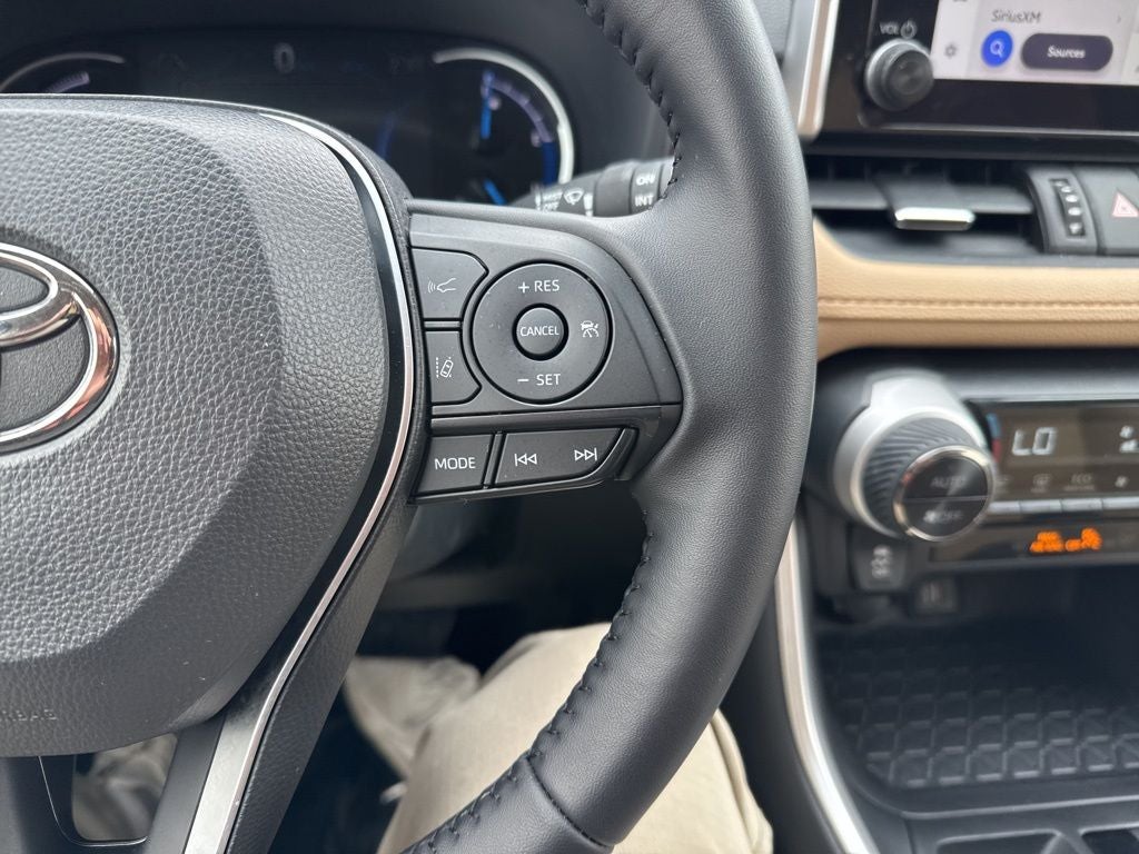 2025 Toyota RAV4 Hybrid XLE Premium