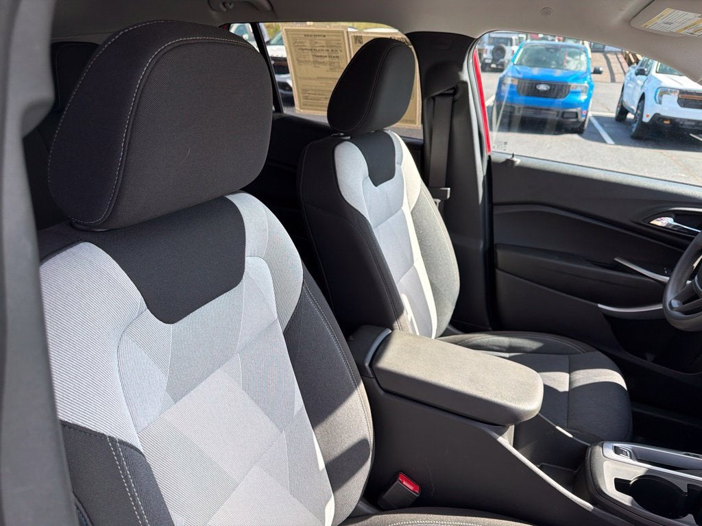 2026 Chevrolet Trax FWD LS