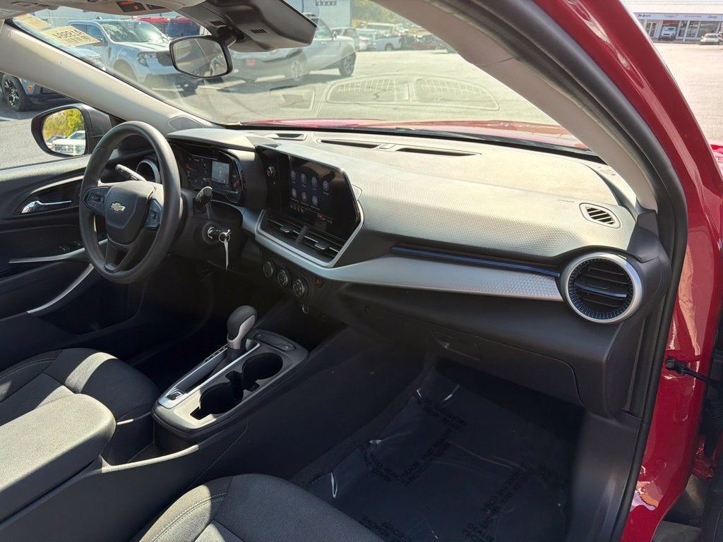 2026 Chevrolet Trax FWD LS