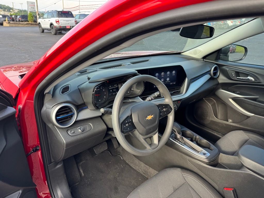 2026 Chevrolet Trax FWD LS