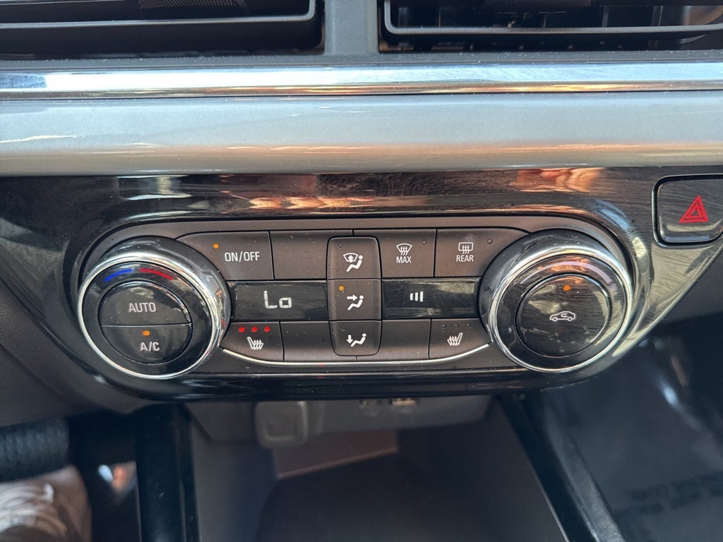 2025 Chevrolet Trax FWD LT