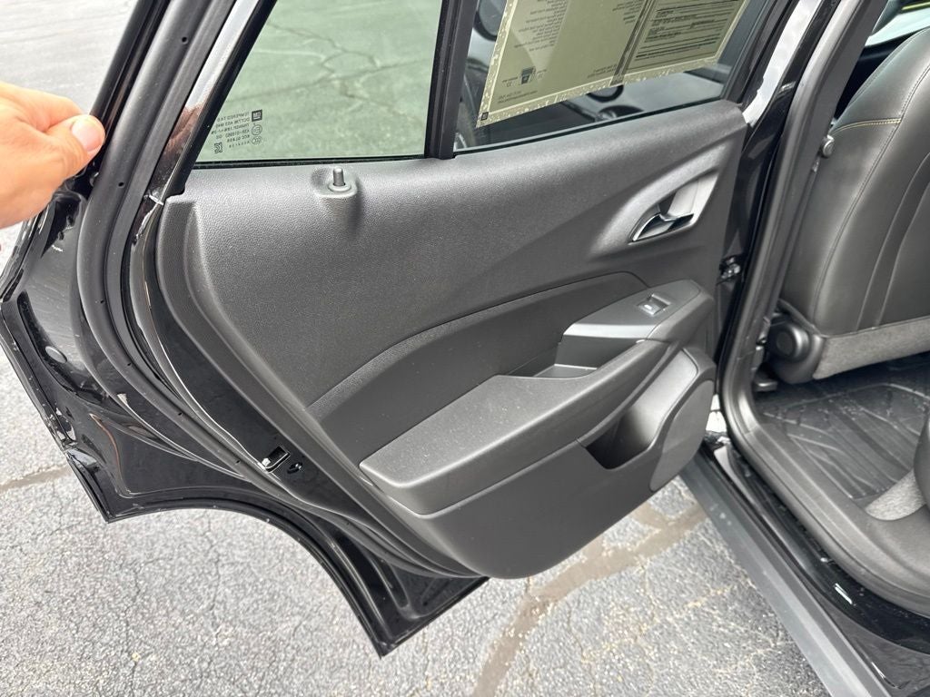 2025 Chevrolet Trax FWD LT