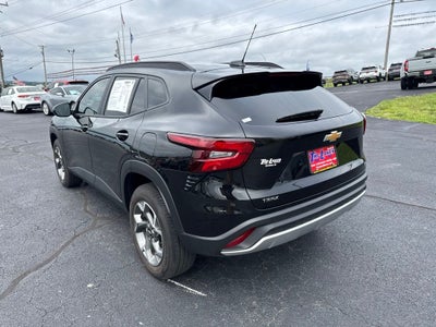 2025 Chevrolet Trax FWD LT