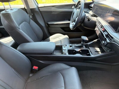 2025 Kia K5 EX