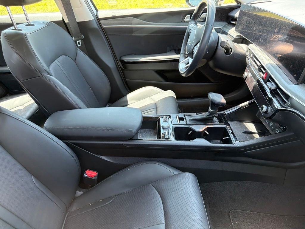 2025 Kia K5 EX