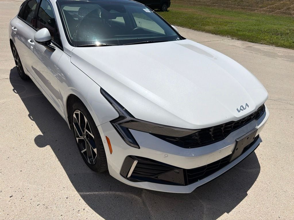 2025 Kia K5 EX