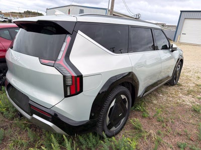 2024 Kia EV9 Land