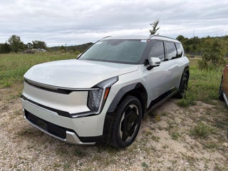 2024 Kia EV9 Land