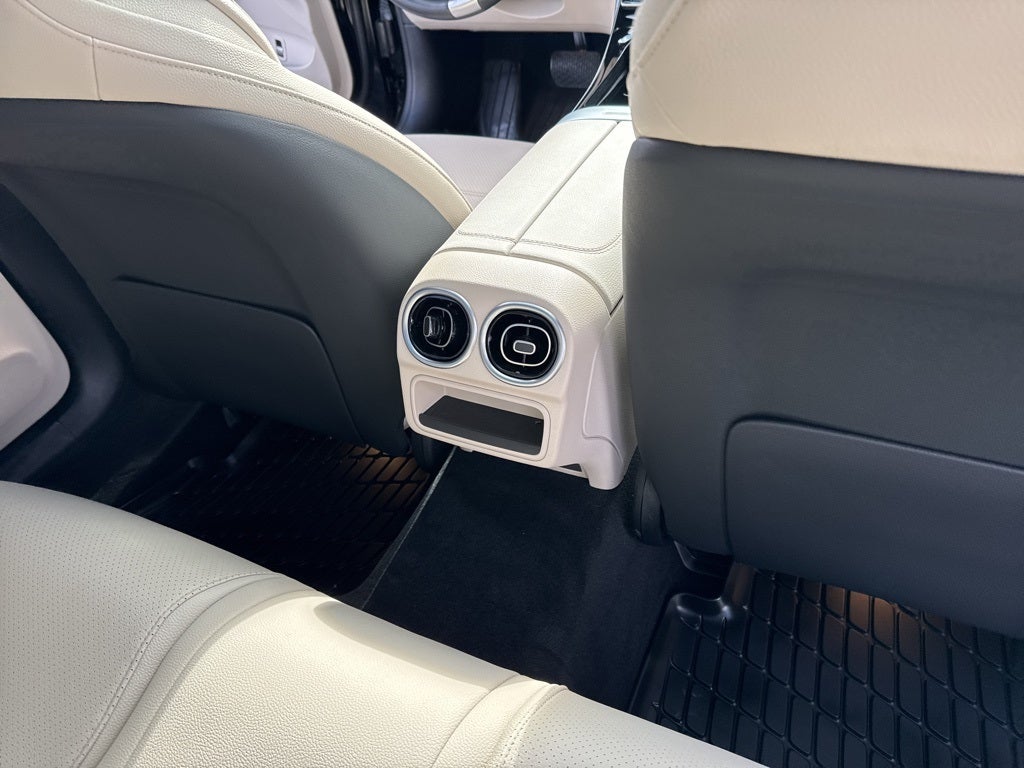 2023 Mercedes-Benz C 300 4MATIC® Sedan