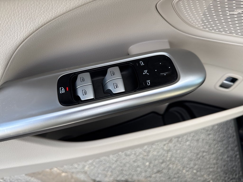 2023 Mercedes-Benz C 300 4MATIC® Sedan